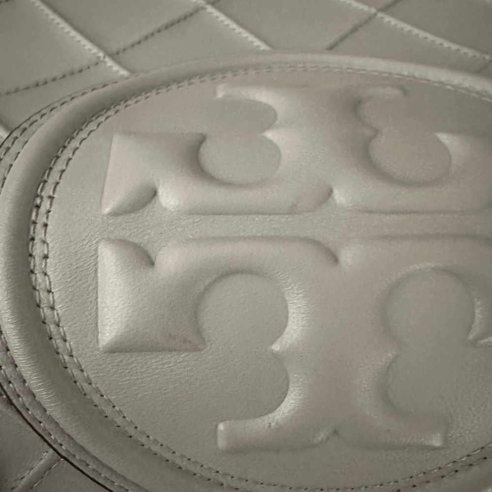 Tory Burch Fleming Soft Convertible Shoulder Bag – Bay Gray - Picture 9 of 16